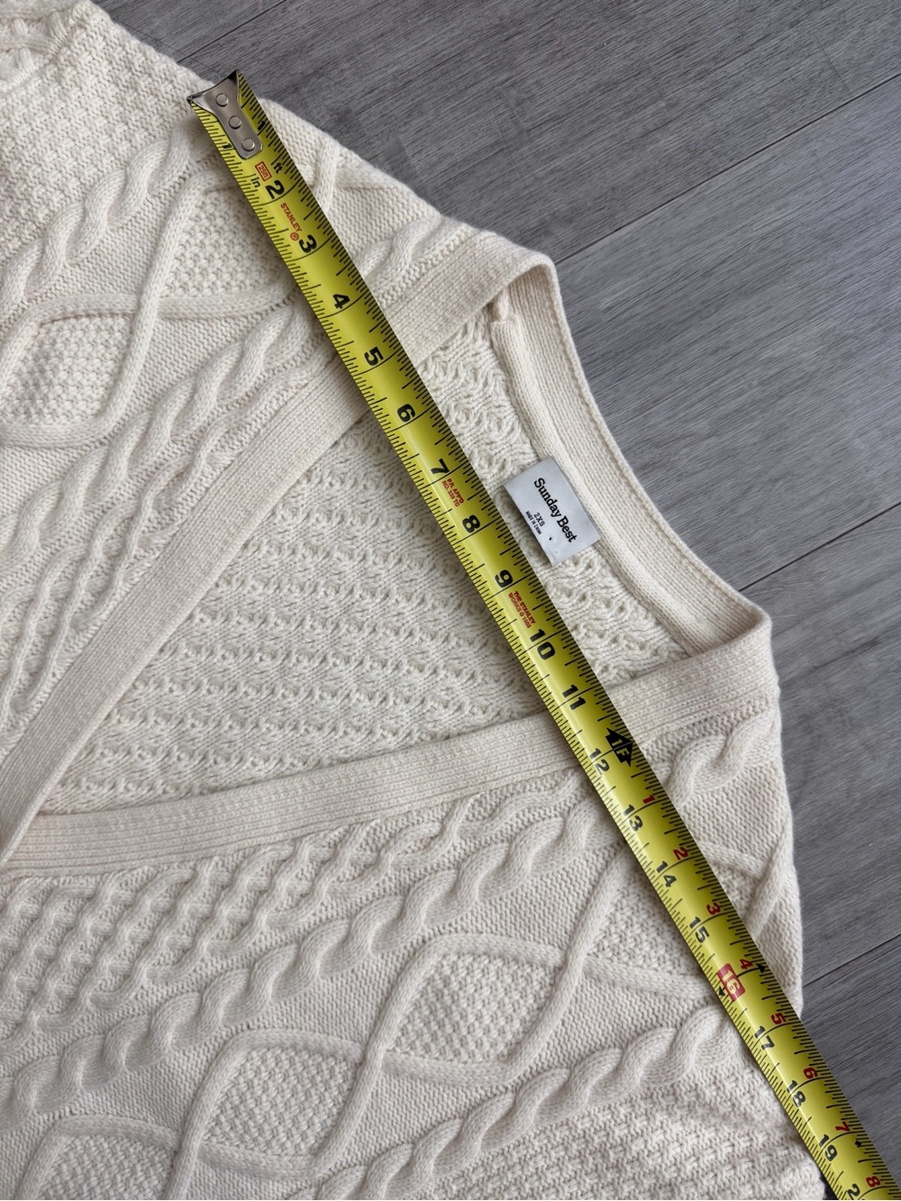 Sunday Best Aritzia Lamora Cable Knit Wool Cardigan in Whisper White Size 2XS - Picture 8 of 14
